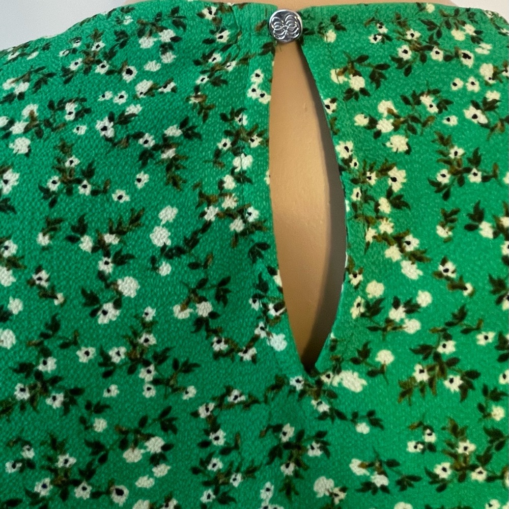 Green Floral Women's Top - Picture 4 of 8